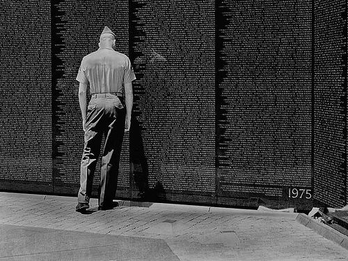 Vietnam-memorial-soldier-Meutia Chaerani - Indradi Soemardjan.jpg