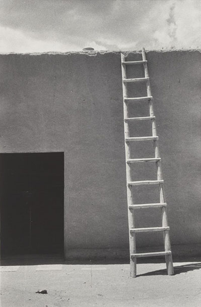 11_OKeeffe-Ladder-against-Wall-.jpeg