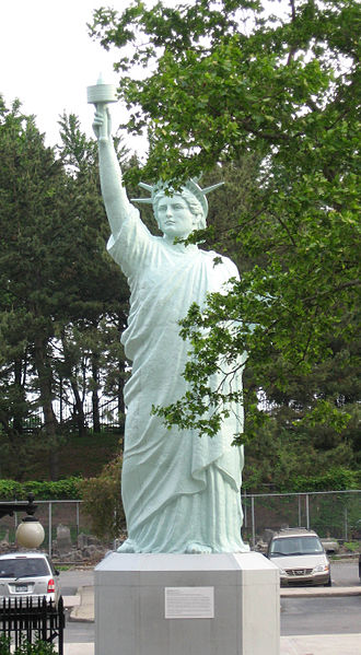 330px-Liberty_at_Brooklyn_Museum_jeh.jpg