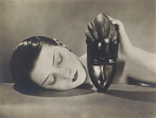 Man-Ray-Noire-et-blanche-19261.jpg
