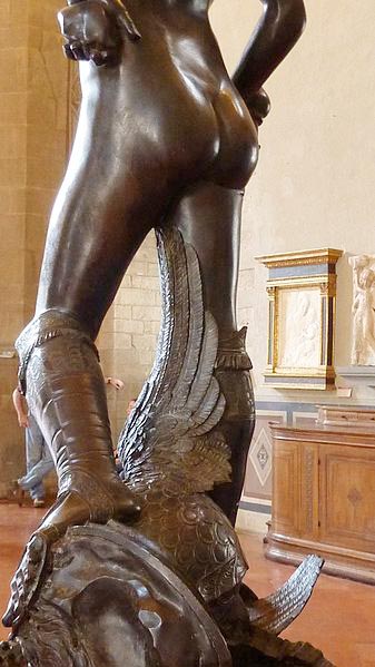 337px-Donatello,_David_(bronze)_detail_of_legs.JPG