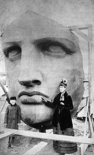 Head_of_the_Statue_of_Liberty_1885.jpg
