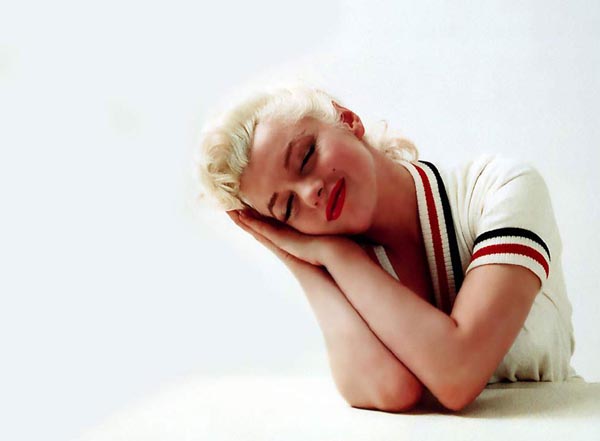 12200-4-marilyn_monroe_-_8.jpg