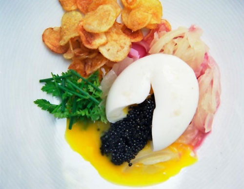 ko-soft-cooked hen egg, caviar, onions & potato-by-gabriele stabile.jpg