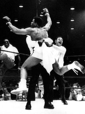 ap-obit-dundee-boxing-3_4.jpg