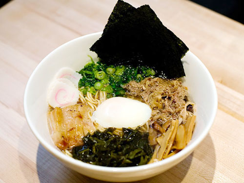 momofuku-ramen--by-noah kalina.jpg