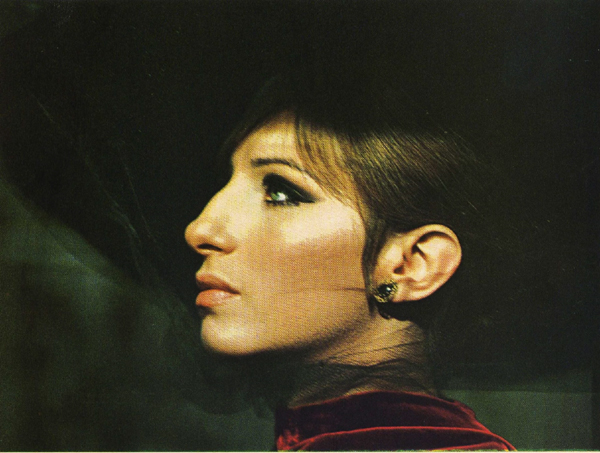 Barbra-Streisand-2096x1583-574kb-media-1340-media-153877-1257312906.jpg