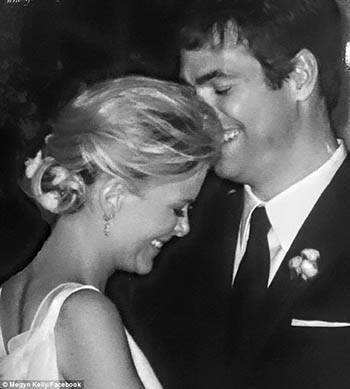 001So in love Kelly, 45, and Brunt, 44, were married in 2008 (wedding photo above).jpg