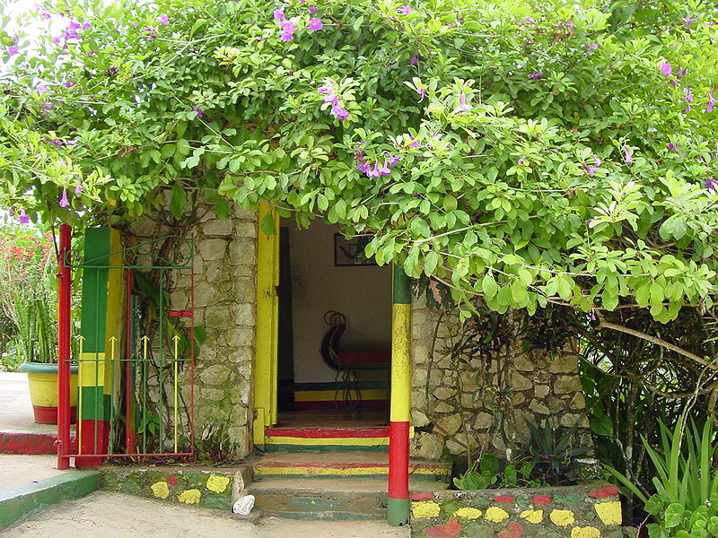 800px-Bob_Marley_house_in_Nine_Mile-by-david-e-waldron.jpg