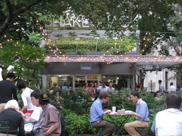 shakeshack1.jpg