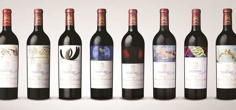 Chateau_Mouton_Rothschild_9_bouteilles_fond_gris.jpg