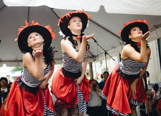 show-cancan.jpg