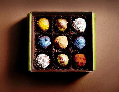 xocolatti-9-29-ppb001_h_9pc_nero_collection_truffles_2.jpg