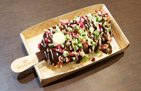 magnum-store-product-shot-864351.jpg.ulenscale.2000x1076.jpg