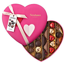 neua0339_neuhaus-pink-3d-heart-milk-dark-white-chocolate-28-pcs.jpg