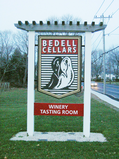 wine-li-winery-bedell-sign1.jpg