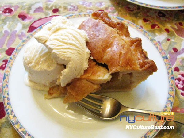 breakfast-applepie1.jpg