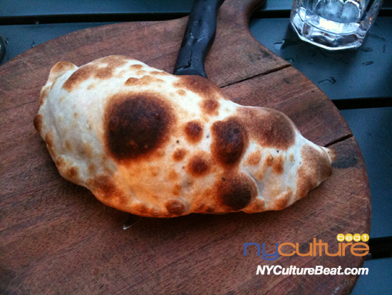 lucali-calzone1.JPG