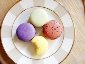 00macaron-small.jpg