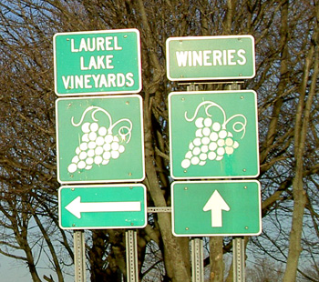 li-winery-winery-sign2.jpg