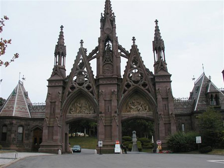 Green-Wood-Cemetery.jpg