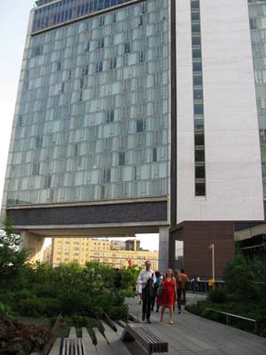 standardhotel.jpg