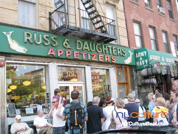 2russ-daughters-people.jpg