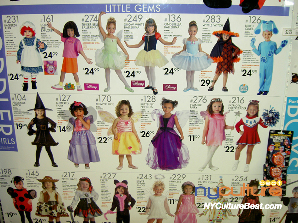 halloween-partycity-wall-girls (2).jpg
