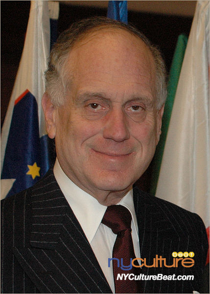 429px-Ronald_Lauder_90126.jpg