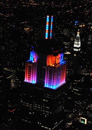 Empire-State-Building-lights-930x6201.jpg