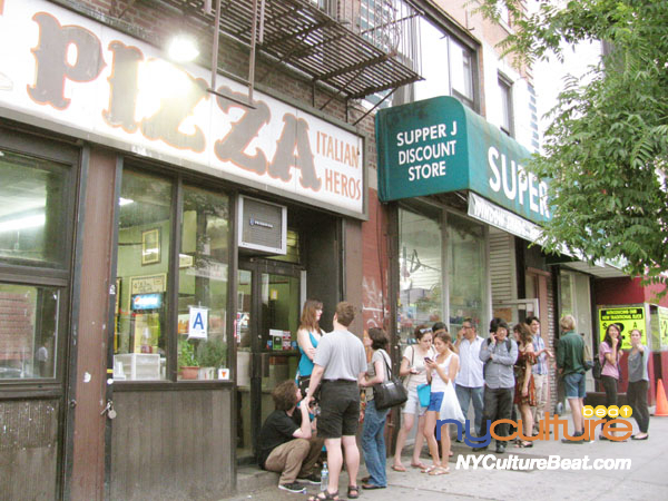 di-fara-pizza-people.jpg