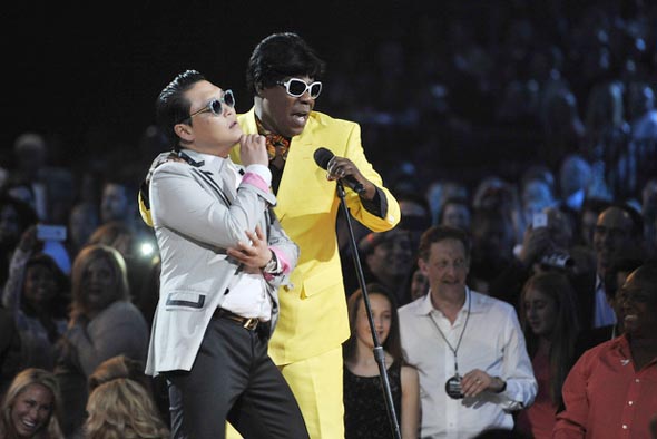 000billboard-awards-2013-tracy-morgan-psy.jpg