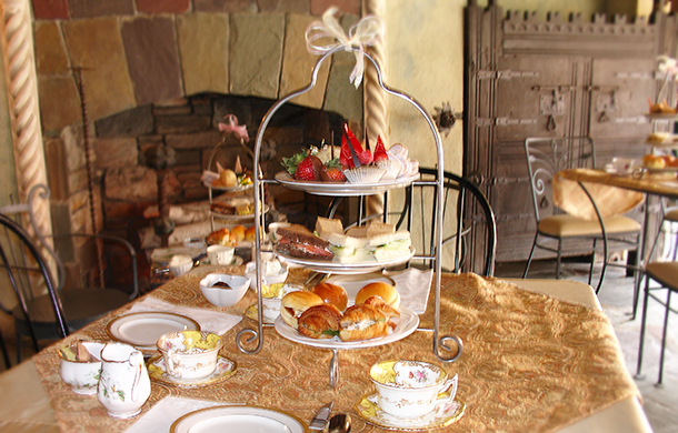 tea-table-610x3901.jpg