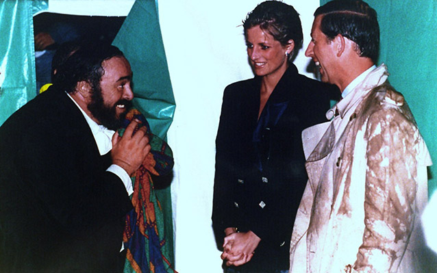 Pavarotti-Still_2.jpg