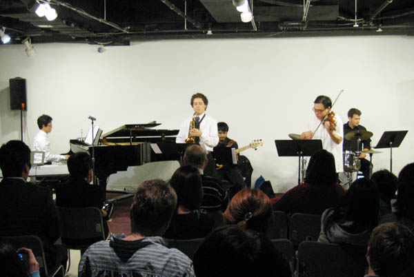 Jingoo_Lee_band1.jpg