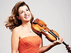Anne-Sophie_Mutter_by_Bastian_Achard.jpeg