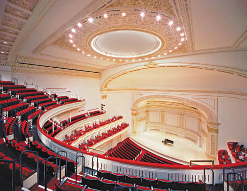 카네기홀- Stern Auditorium Bjorg Magnea.jpg