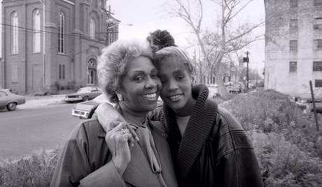 whitney-official-trailer-for-whitney-houston--L-5ujjdL.png