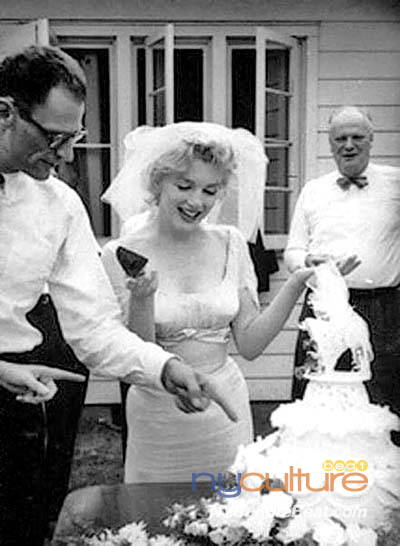 Marilyn-Monroe-marilyn-monroe-31569965-500-682.jpg