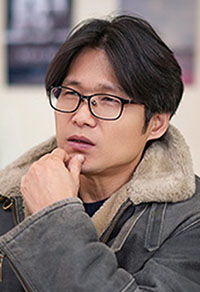 lee.jpg