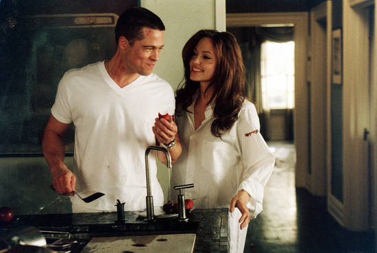 Mr__&_Mrs__Smith_09.jpg