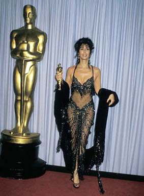 6oscar_dresses_cher.jpg