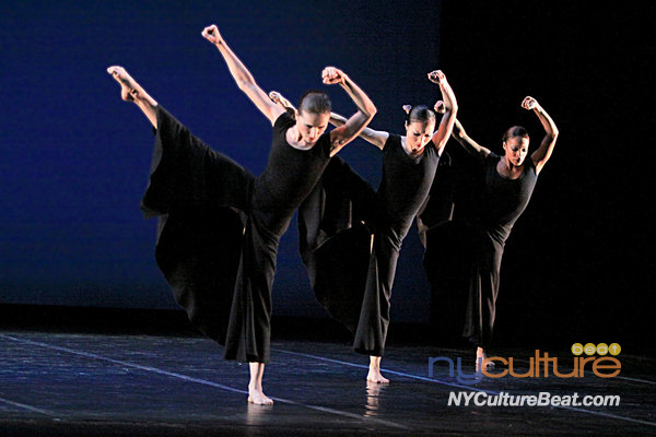 martha-graham-ct-ent-0822-dancing-fest-20120822-001.jpg