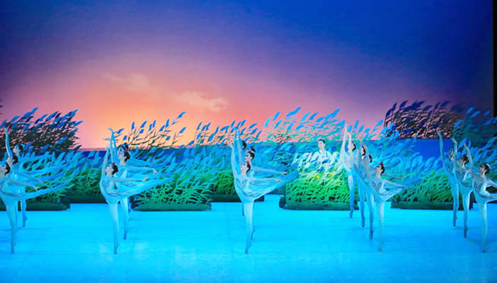 national_ballet_of_china_photo_by_zhang_yi-679x427.jpg