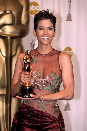 Halle-Berry-Oscars.jpg