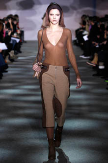 Marcjacobs_17G0215.450x675.JPG