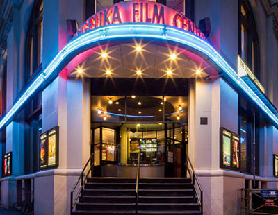 Angelika Film Center 정면 사진(출처-사이트).jpg