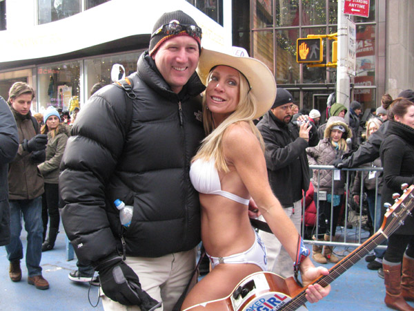 timesquare-naked-cowgirl1.jpg