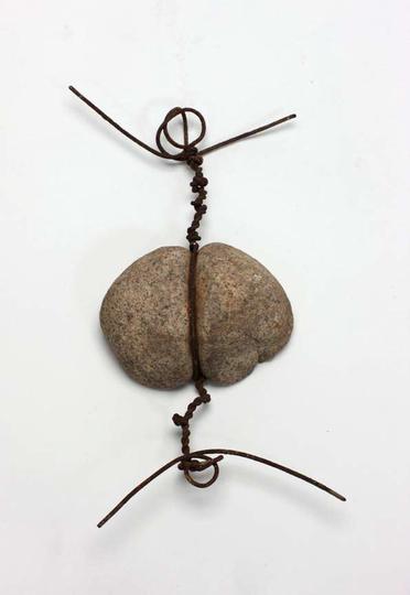 Tied_Stone_19581.jpg