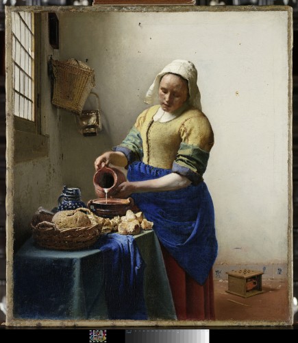 louvre.jpg
